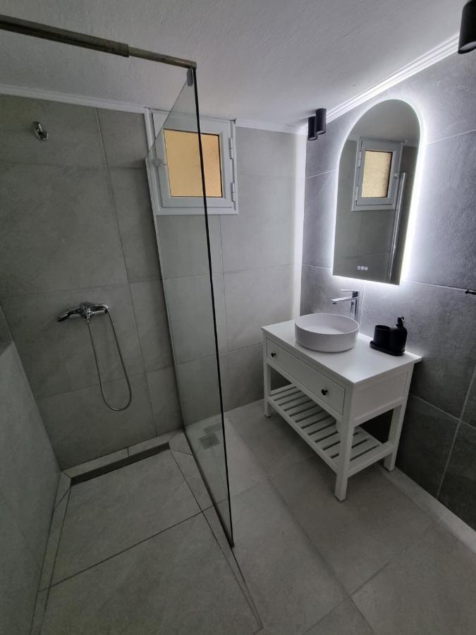 Estrella Rooms Nea Kallikrateia エクステリア 写真